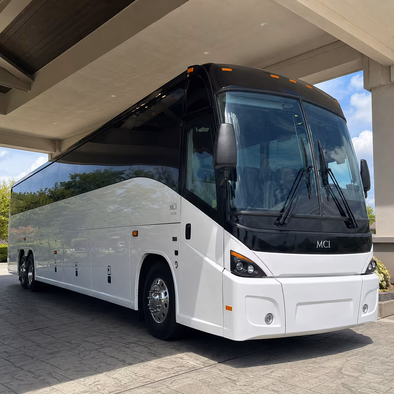 vsu faculty and staff shuttles that keep the campus moving